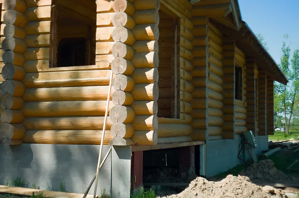 Wooden coner of house under construction