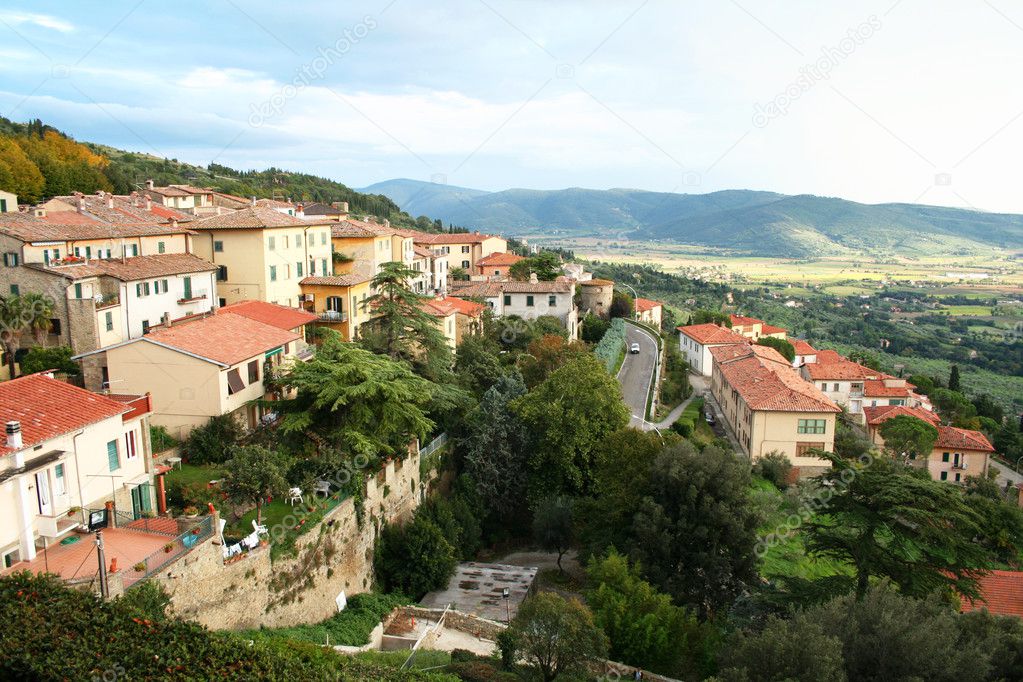  - depositphotos_1157278-Italy.-Tuscany.-Panorama-of-Cortona