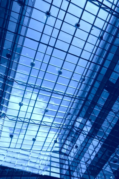 Metallic-glass design of the ceiling