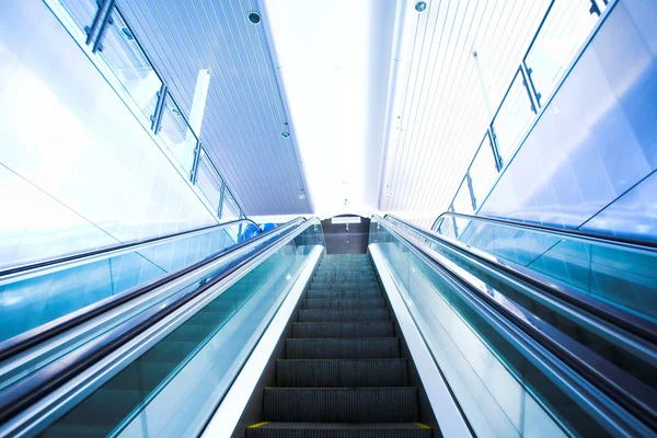 Move escalator in modern office