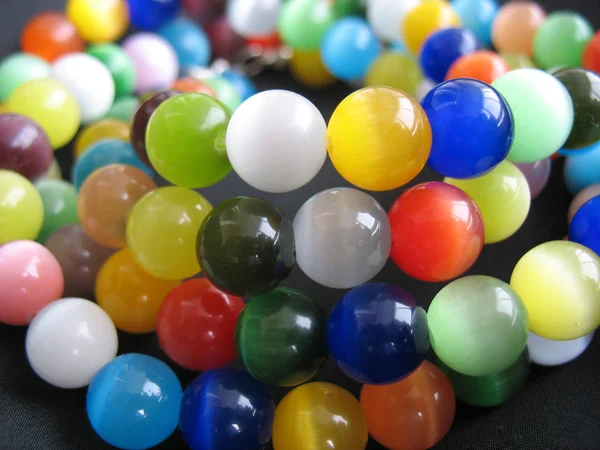 Multi-coloured spheres