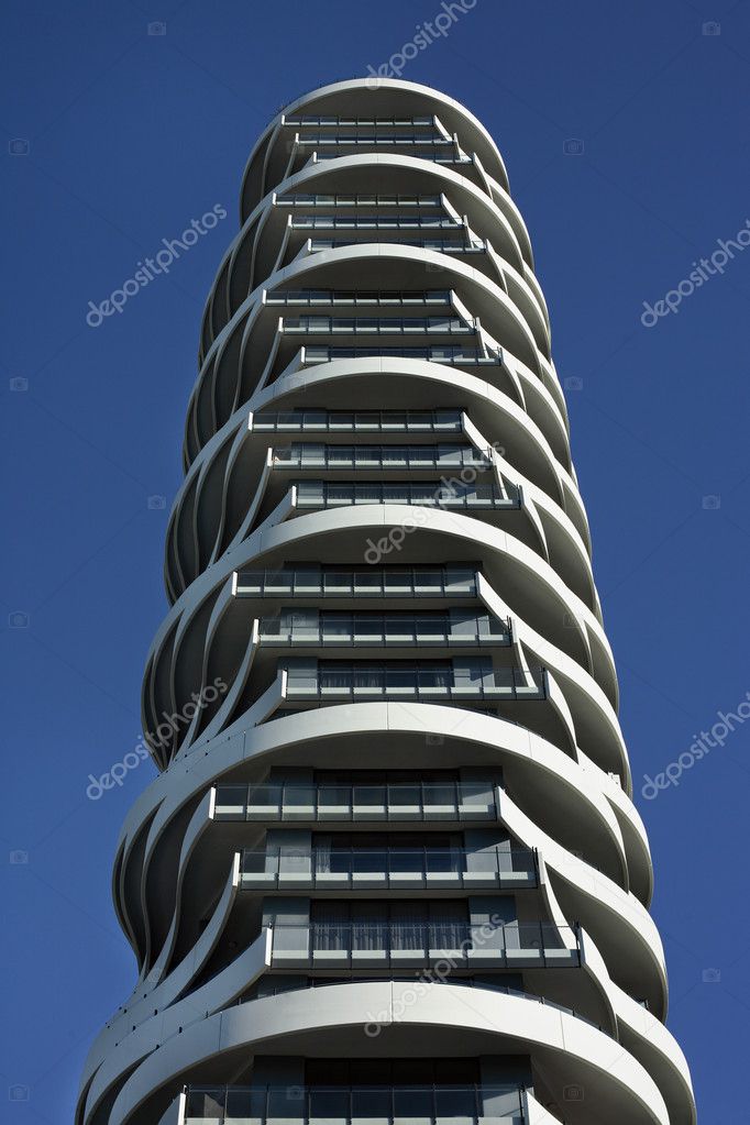 Modernes Hochhaus — Stockfoto #1767784