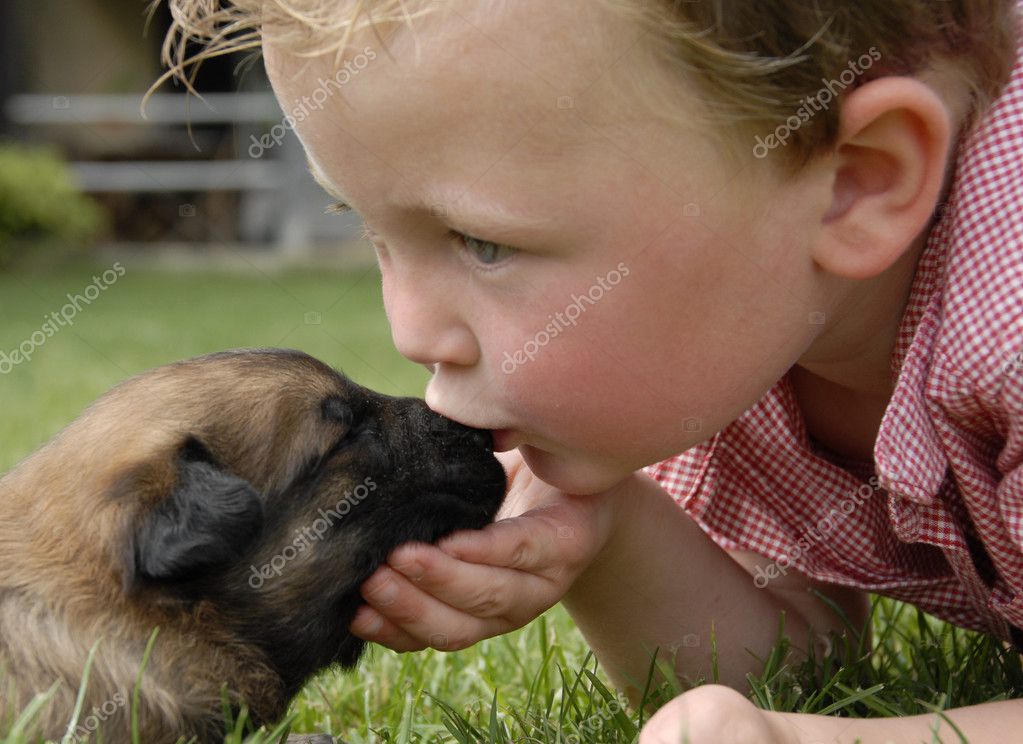 kissing puppy