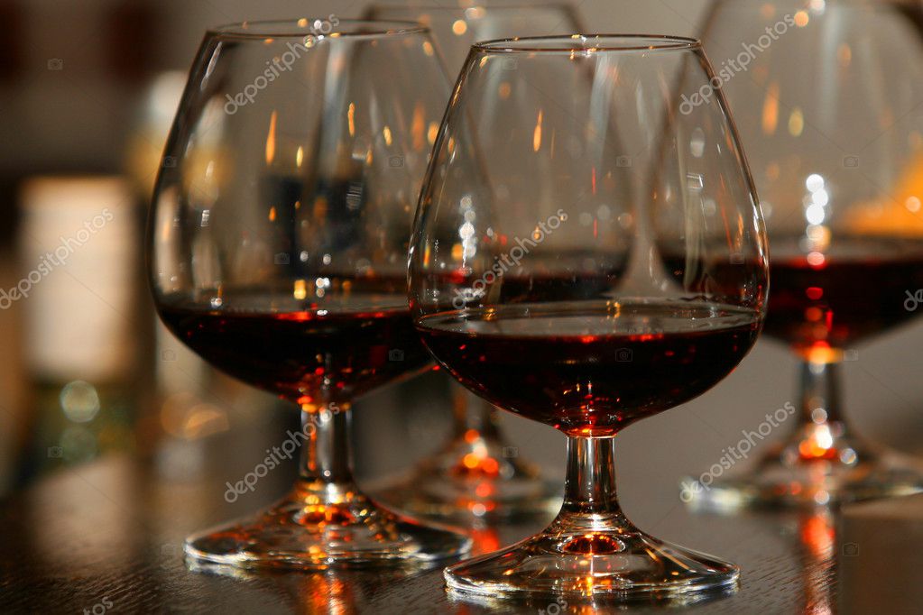 depositphotos_2290826-Glasses-of-brandy.jpg