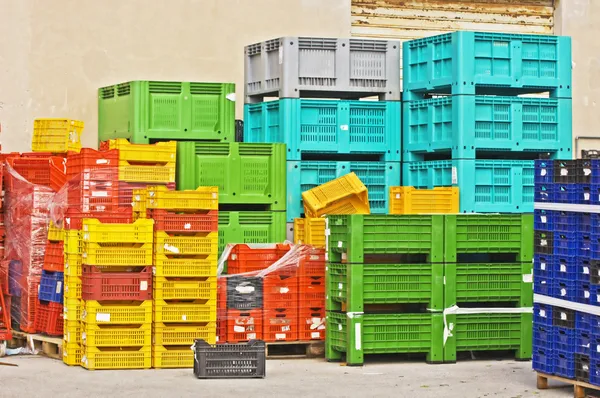 Coloured crates