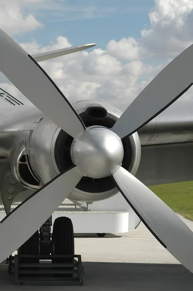 Propeller engine