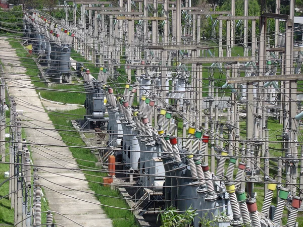 The electric high-voltage transformers