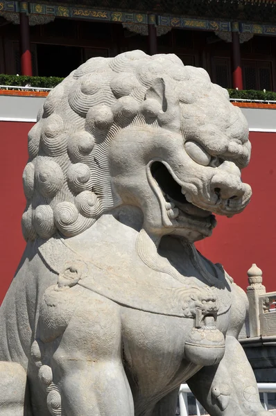 Lion statue in forbidden city