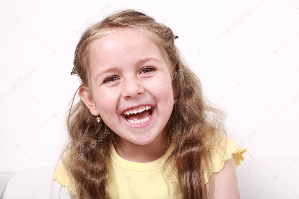 depositphotos_2232304-Cute-little-girl-laughing.jpg