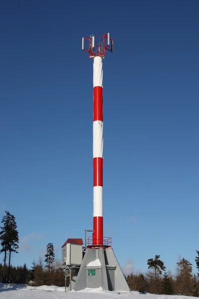 Telecomunications tower