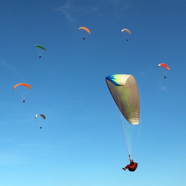 Ring of the paragliders clipart