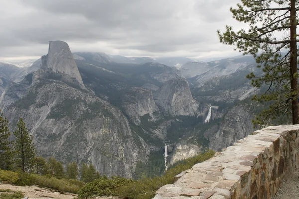 View to Half Dome — Stock Photo, Image