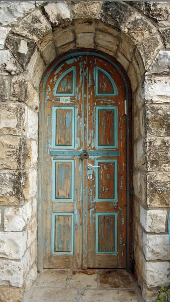 Retro styled door in old stone house — Stock Photo, Image