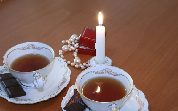 Tea and gift for couple — Stock Photo, Image