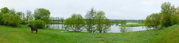Panorama över floden — Stockfoto