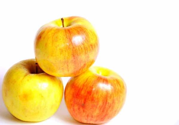 Απομονωμένες μήλο σε λευκό φόντο — Φωτογραφία Αρχείου