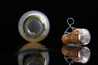 christmas decoration with champagne and christmas ball, close up 