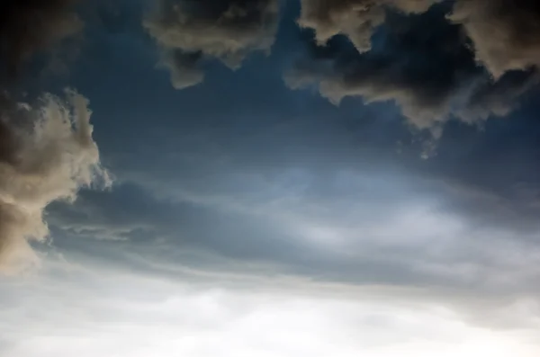 Драматичне Небо Хмарами — стокове фото