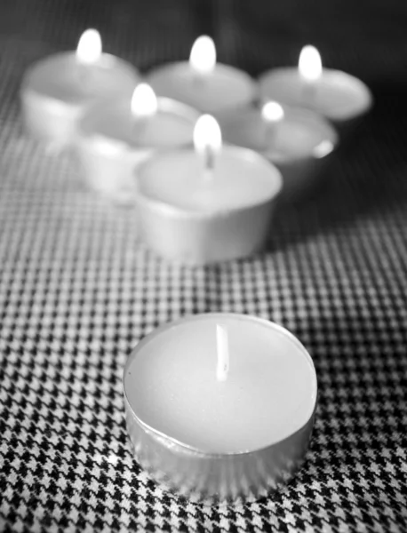 Výhoda Jedna svíčka — Stock fotografie