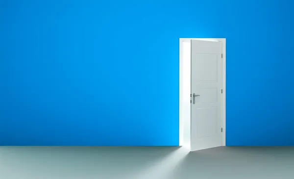 Open door in a empty room — Stock Photo, Image