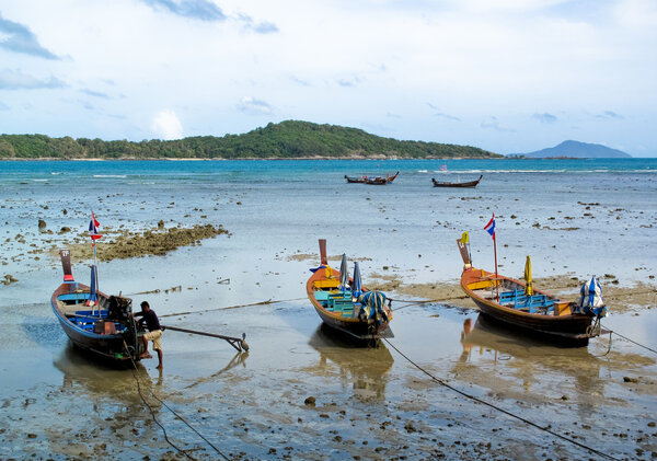 boats on the beach 