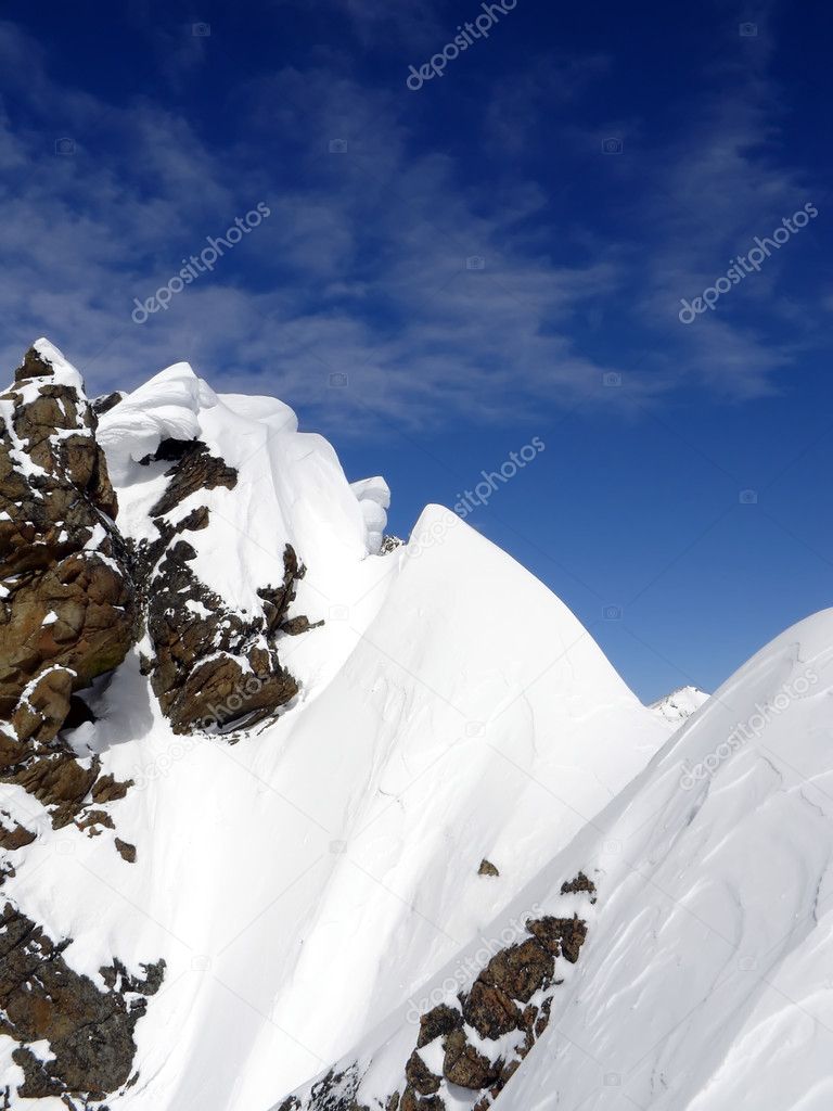 Snow ridge
