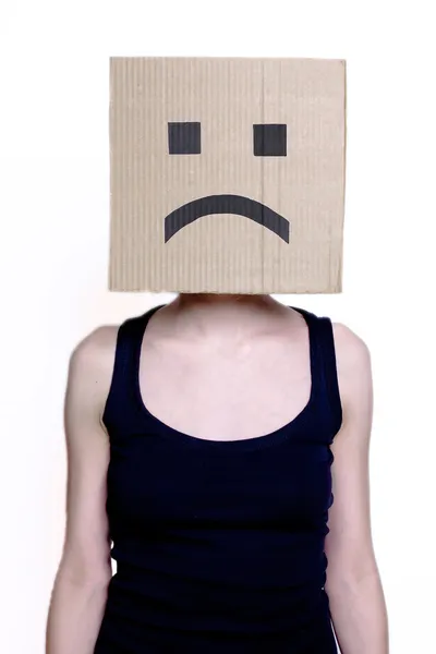 Menina Máscara Papelão Com Sorriso Triste — Fotografia de Stock
