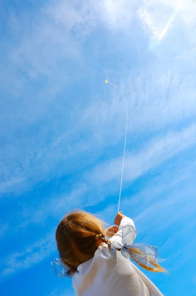 Young Girl Playing Kite — Stok fotoğraf