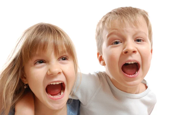 Travieso gritando niños — Foto de Stock