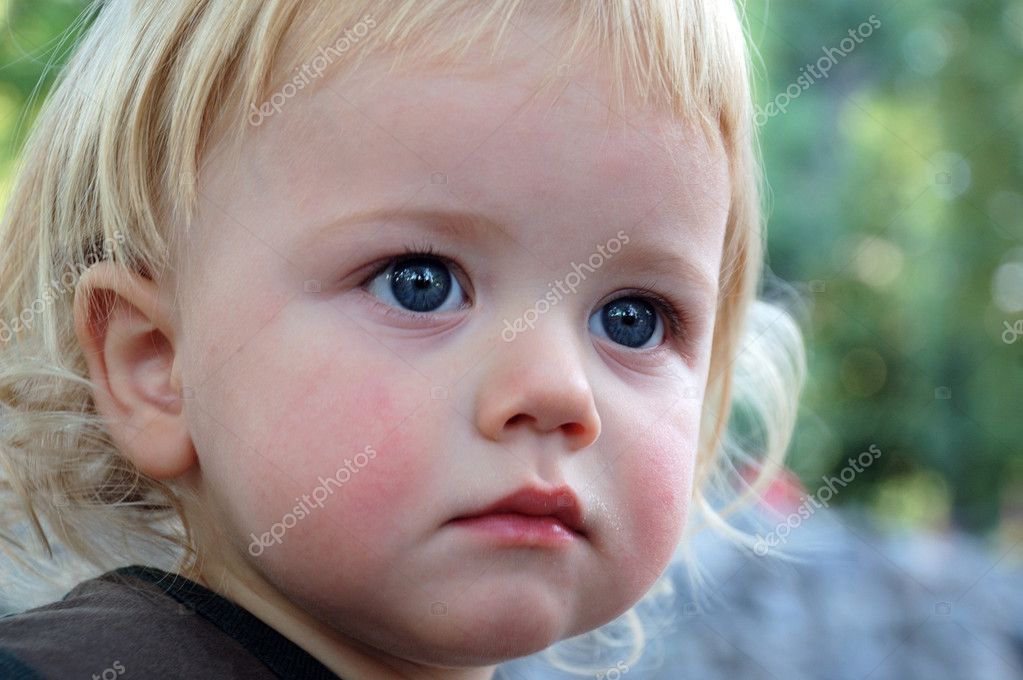 http://static3.depositphotos.com/1000122/209/i/950/depositphotos_2099155-Toddler-boy.jpg