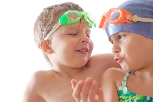 Children with goggles talking — Stock Photo, Image