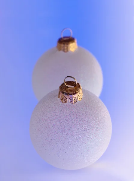 Zmrazené vánoční koule. — Stock fotografie