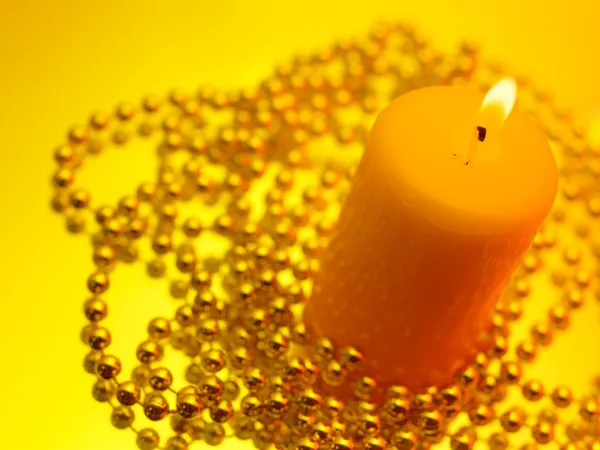 假日静物与上红黄蜡烛 — 图库照片