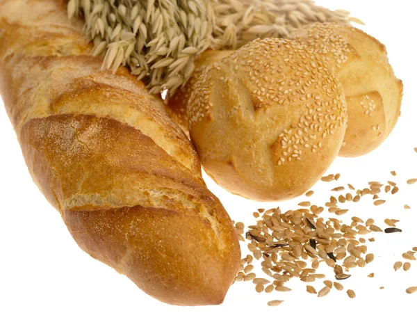 Výborný chléb na bílém pozadí — Stock fotografie