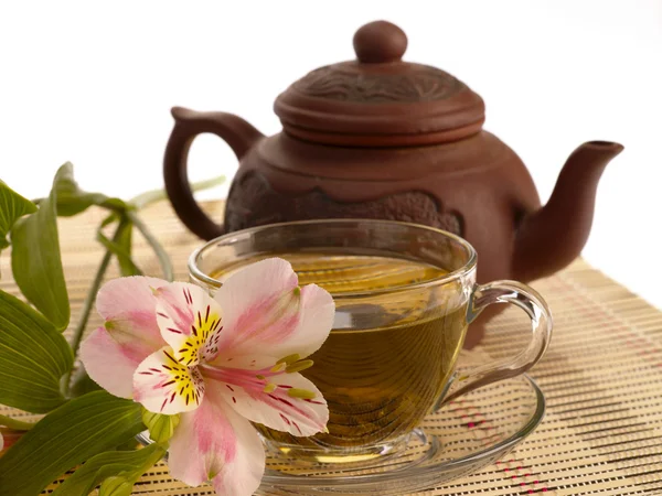 Cerimónia do chá. Chá verde, flor e teca — Fotografia de Stock