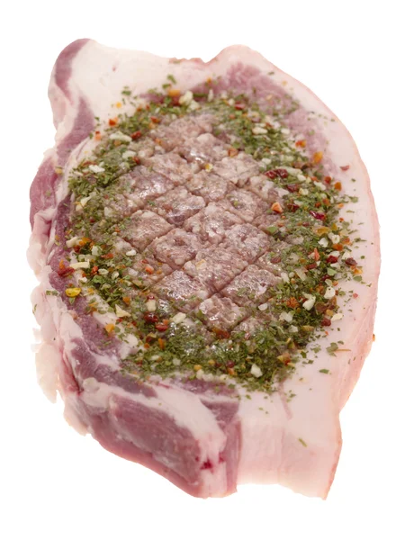 Vlees roll in spek met specerijen geïsoleerd — Stockfoto