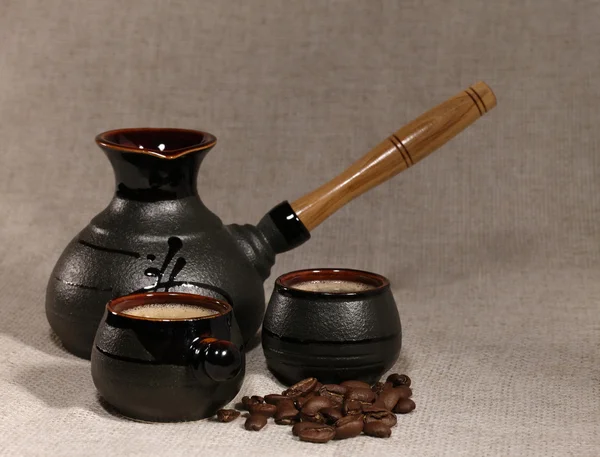 Kaffee-Stillleben auf hessischem Hintergrund — Stockfoto