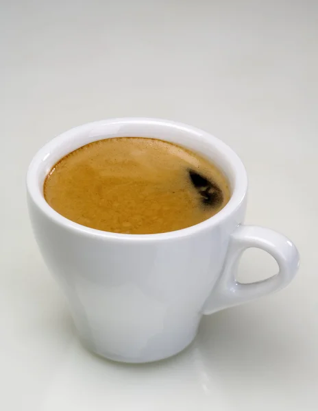 Λευκό Κύπελλο με τον καφέ espresso — Φωτογραφία Αρχείου