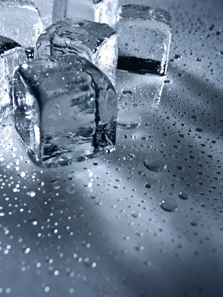 Πάγου με σταγονίδια νερού — Φωτογραφία Αρχείου
