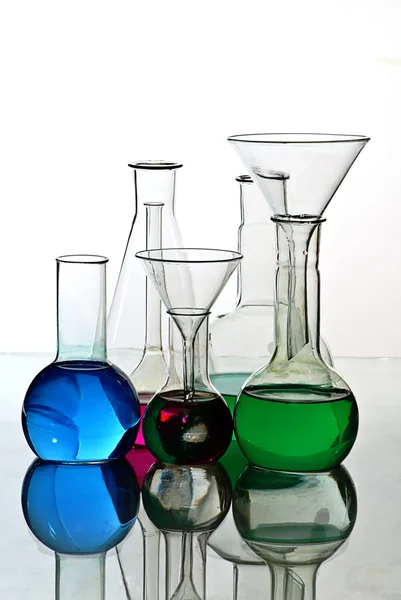 Artículos de vidrio de laboratorio — Foto de Stock