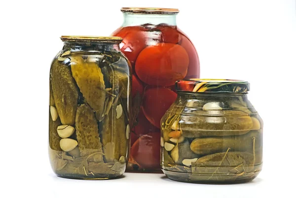 Gemüsekonserven, Gurken, Tomaten, — Stockfoto