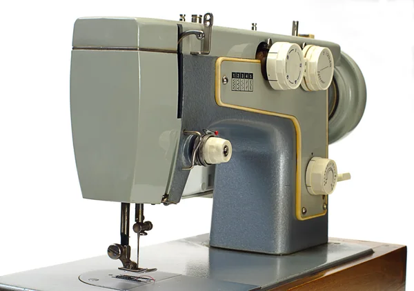 Стара електрична швейна машина — стокове фото