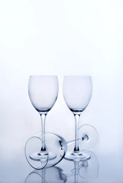 Tři prázdné sklenice na víno — Stock fotografie