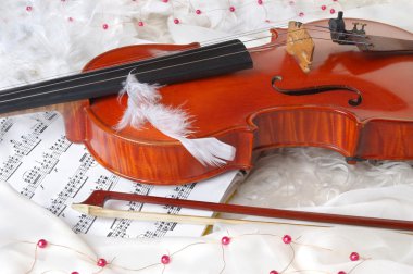 Violin and notes clipart