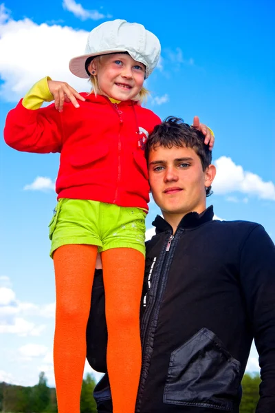 Mann und kleines Mädchen — Stockfoto