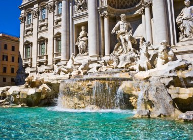 rome, italy - june 1 4, 2 0 1 4 : the famous trevi fountain ( fontana di trevi ) in rome, italy  clipart