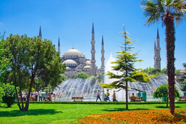 Blue Sky Green Mosque Sultanahmet Istanbul Turkey — Stock fotografie
