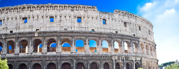 Koloseum Niebieski Niebo — Zdjęcie stockowe