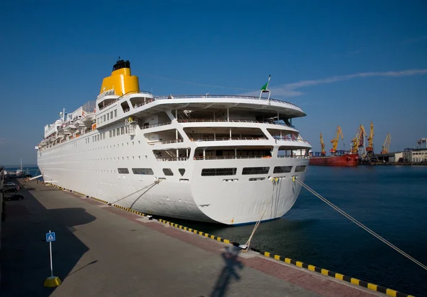 stock image White cruise ship