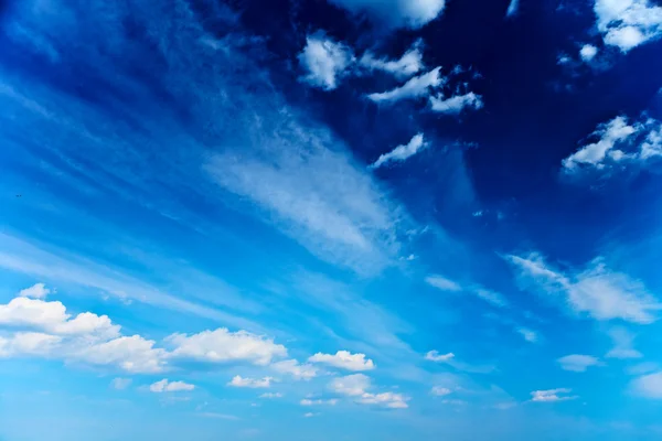 Abstracte blauwe hemel — Stockfoto